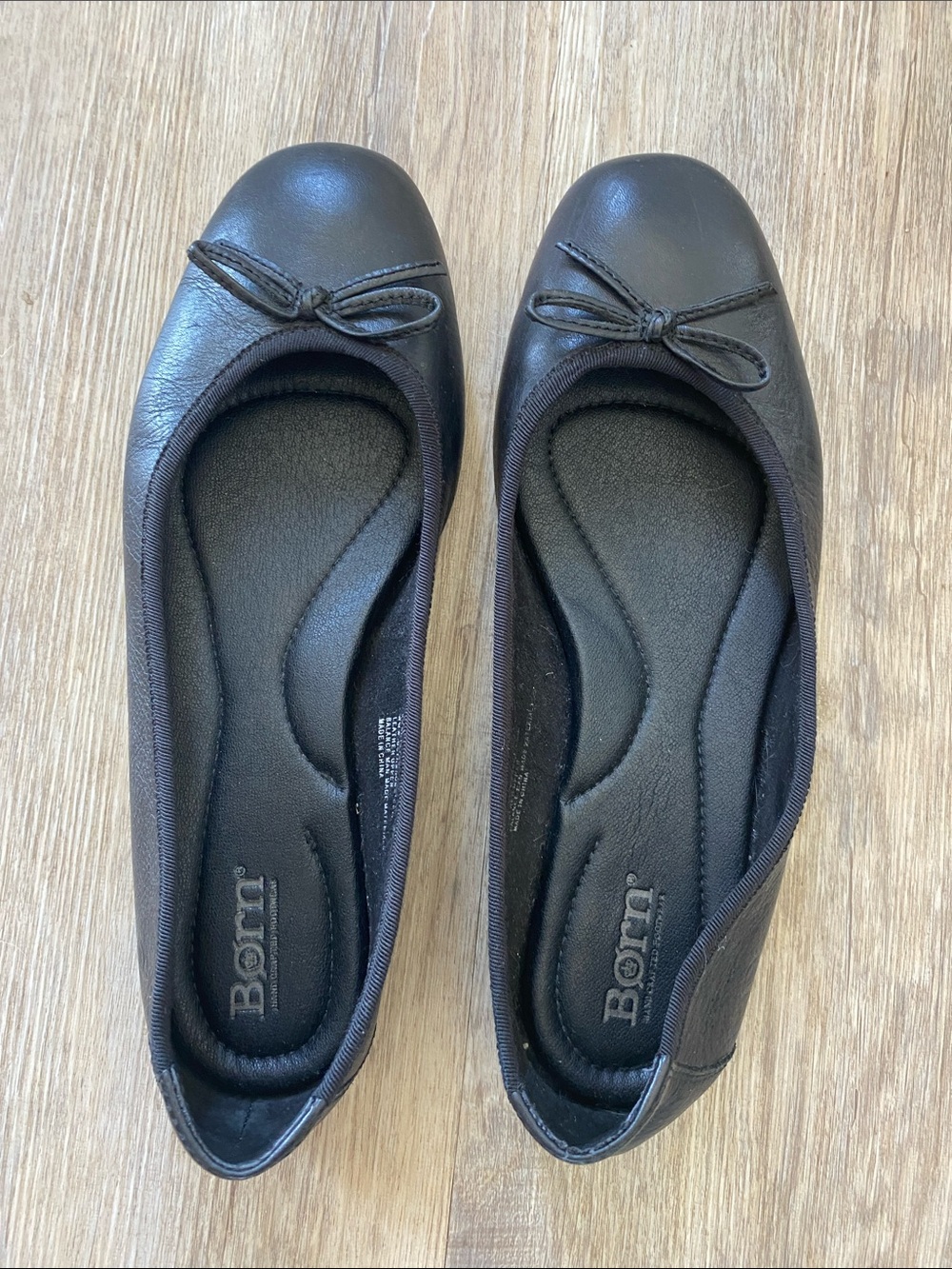 Born Black Leather Bow Ballet Flats